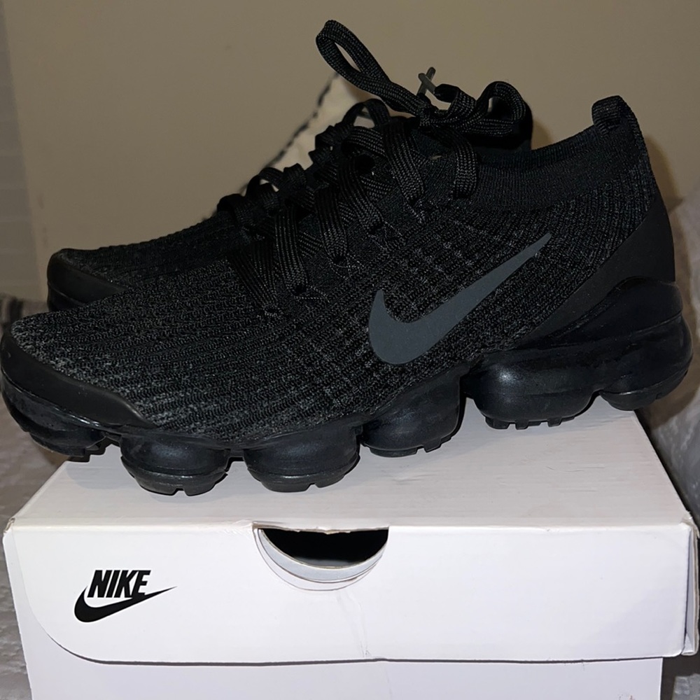Black Nike Vapormax